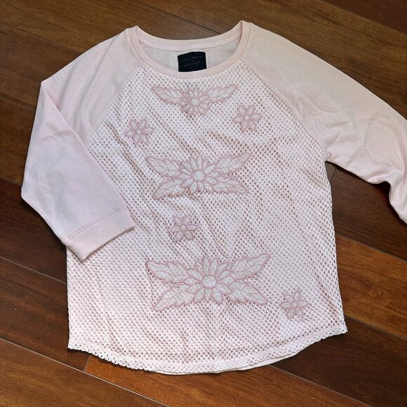 Coquette Floral Textured Pink Sweatshirt Large - Picture 1 of 5